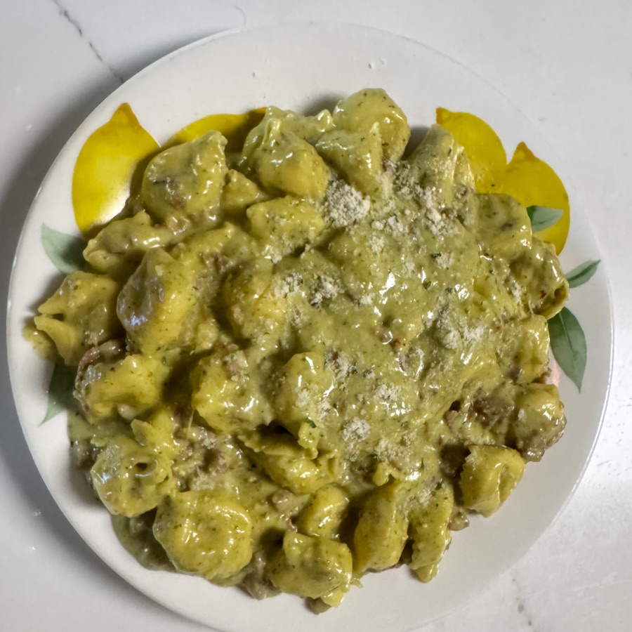 Pesto Tortellini
